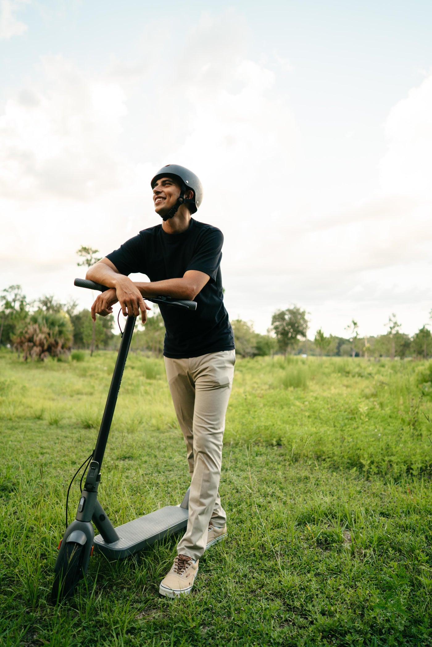 Blutron One Plus S65 Electric Scooter 20Mph 40Miles Long Range Blutron One Plus S65 Electric Scooter 20Mph 40Miles Long Range